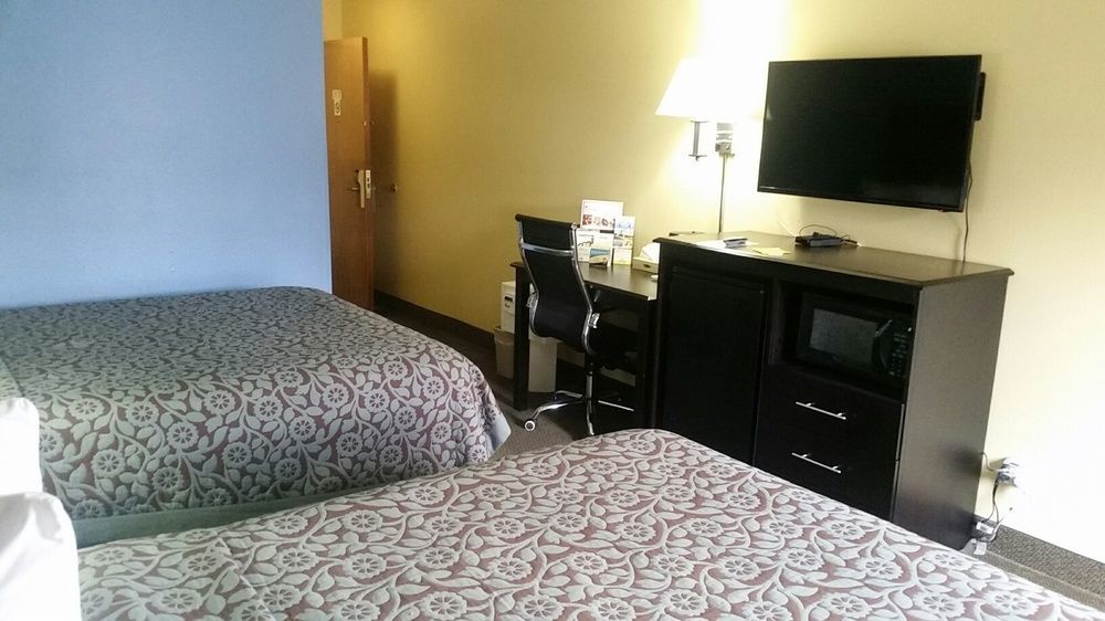 Days Inn & Suites By Wyndham Peachtree Corners Norcross Bagian luar foto